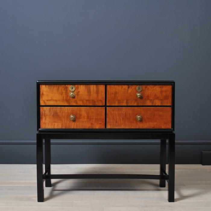 Early 20thC Danish chest of drawers 