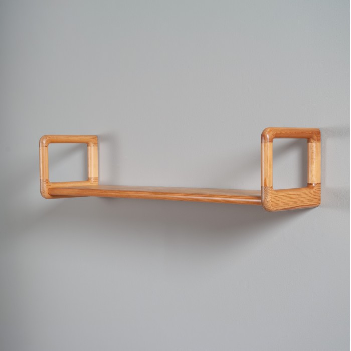 Dyrlund Floating Shelves